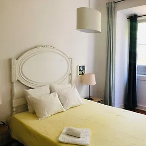 casa-do-mocho-ii.hotels-lisbon-portugal.com/